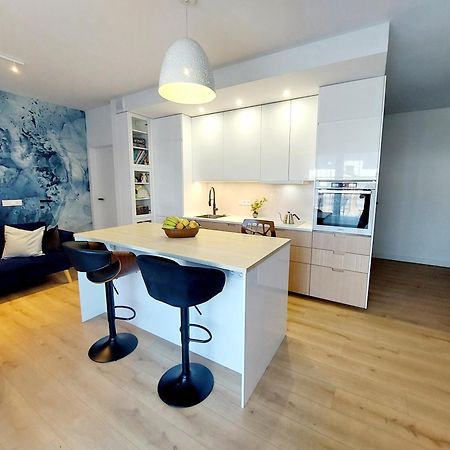 Luxury Modern New Apartment With Garden Close To Wroclaw Self Check-In 24H Siechnice Kültér fotó